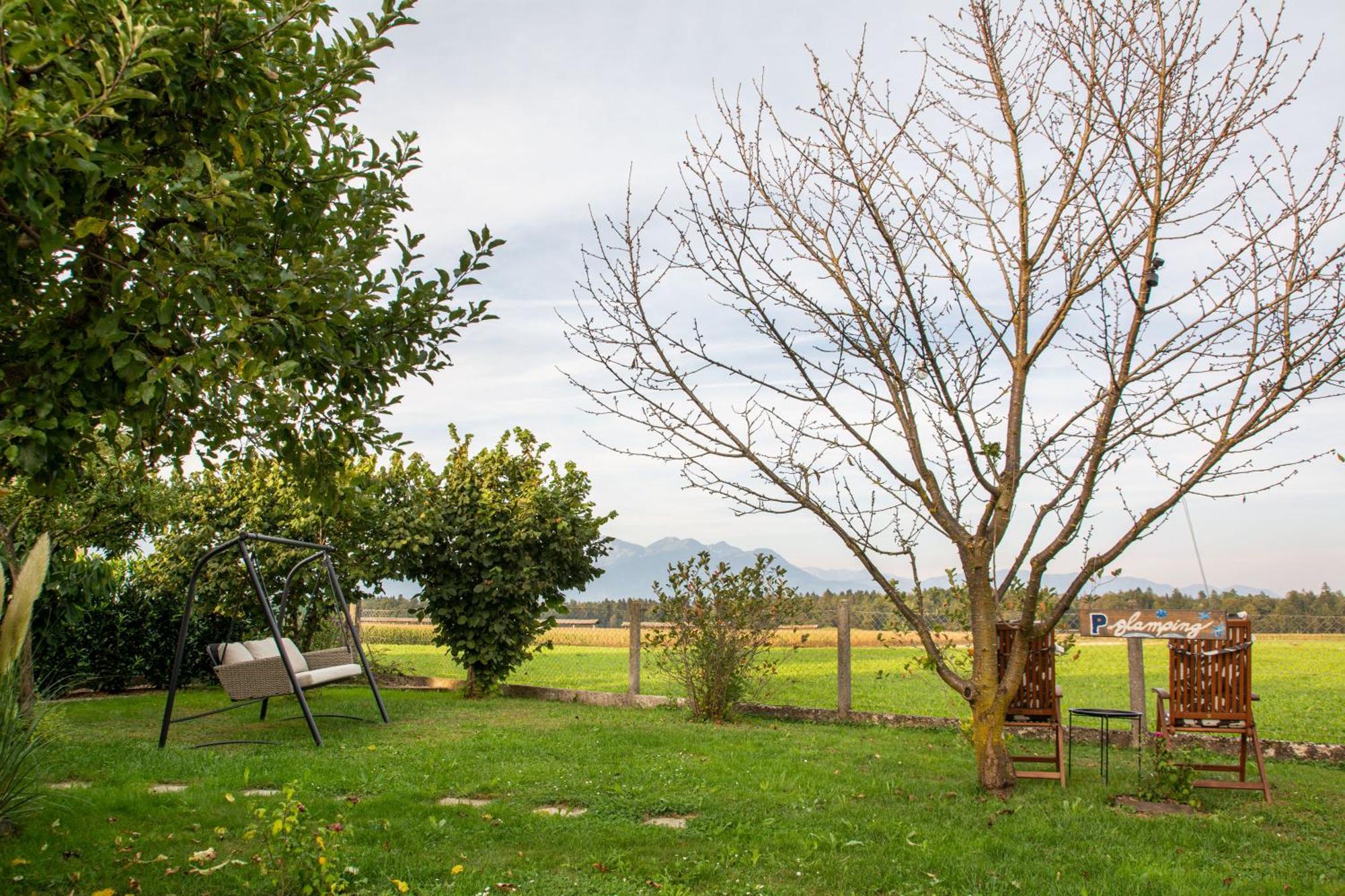 Glamping With A View Villa Smlednik Bagian luar foto